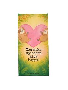 Mr. & Mrs. Panda Полотенце с изображением сердца, защищающего ленивца, и надписью белого цвета