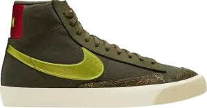 Кроссовки Nike Wmns Blazer Mid '77 'Olive Snakeskin', зеленый