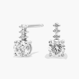 Серьги-гвоздики с каскадными бриллиантами из белого золота 14 карат (1 карат, два в ряд) Blue Nile