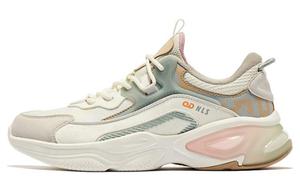 Амортизирующие противоскользящие повседневные туфли низкие женские белые QIAODAN, цвет слоновая кость/светлый туманный зеленый