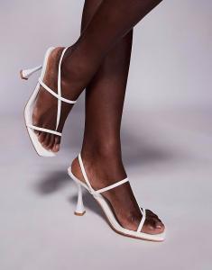 Босоножки Simmi London Allegra на каблуке с ремешками белого цвета SIMMI Shoes