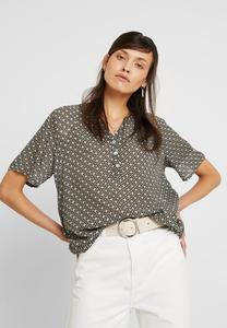 Блузка Kaffe Kaalvine, зеленый