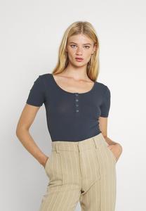 Базовая футболка Pieces, синий