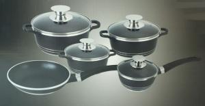 Набор индукционных кастрюль из литого алюминия из 9 предметов: кастрюли + сковорода Dynamic24