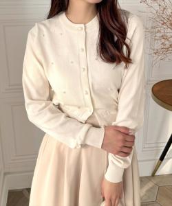 Вязаный кардиган с жемчужным узором