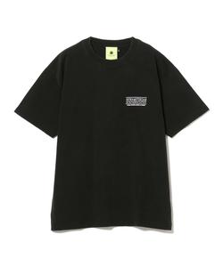 Ассоциация серфингистов Нью-Амстердама / Футболка с ювелирными изделиями