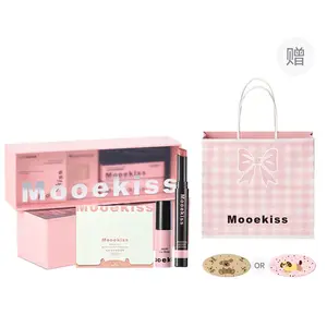 Набор для макияжа steadfast love подарочная коробка выравнивающий тон кожи легко наносится блеск для губ натуральный комплект из 5 предметов Mooekiss
