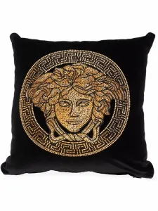 Подушка Icon с заклепками (45 см x 45 см) VERSACE, черный