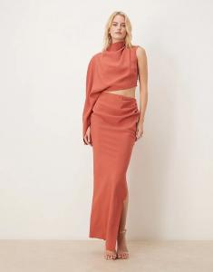 Платье миди ASOS DESIGN Tall с высоким воротом, одним плечом, рукавом «летучая мышь» и вырезом цвета ржавчины