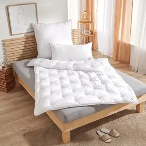 Одеяло Dream Sleep Fiber Down Touch Lightweight, наполнитель: 100% полиэстер, 200x220 см Traumschlaf