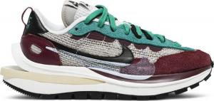 Кроссовки Nike sacai x VaporWaffle SP 'Villain Red', красный