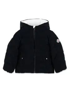 Пуховик Cainan с вышитым логотипом Moncler Enfant, черный