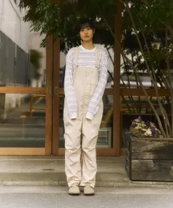 Комбинезон, окрашенный в готовом виде.