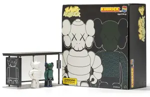 Набор виниловых фигурок KAWS x Medicom Bus Stop Series Volume 4, 2 фигурки, белый/зеленый