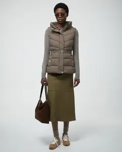 Короткий жилет с капюшоном Sfera, светло-коричневый