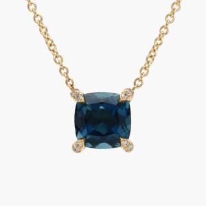 Подвеска с лондонским голубым топазом огранки «кушон» и бриллиантами из 14-каратного желтого золота (7 мм) Blue Nile