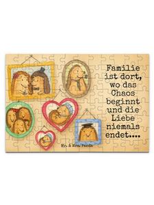 Mr. & Mrs. Panda Головоломка с изображением семейства ежей и надписью белым цветом