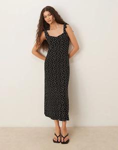 Платье миди с завязками на плечах от Nobody's Child Adrian в черно-белый горошек