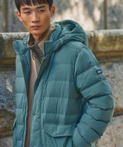 Водоотталкивающая куртка из высококачественного утиного пуха