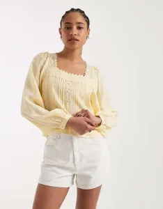 Желтая кружевная блузка с квадратным вырезом New Look