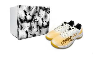 Кроссовки для бадминтона Power Cushion Unisex, искусственная кожа, низкие YONEX, белый золотой черный