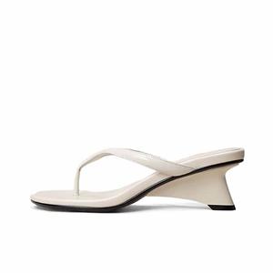 Женские шлепанцы, устойчивые к истиранию SHOEMAKER QUEEN, Ecru