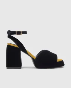 Женские сандалии из бархата с застежкой-пряжкой Castañer, черный