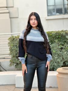 Вязаный свитер с нейтральными цветовыми блоками Truedames, черный/серый