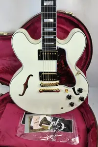 Epiphone Inspired by Gibson Custom 1959 ES-355, классический белый, с футляром HSC 2025