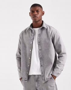 Рубашка джинсовая классического кроя с длинными рукавами светло-серого цвета Asos Design