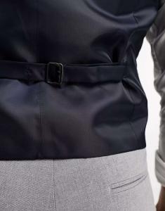 Серый тонкий костюмный жилет ASOS