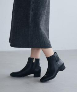 Невысокие ботинки на каблуке 3,5 см подойдут как для солнечных, так и для дождливых дней Evol, цвет Bl