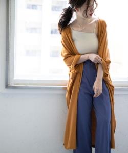 Платье с цветной окантовкой∴