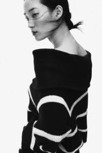 Свитер вязки в рубчик с открытыми плечами H&M, черный