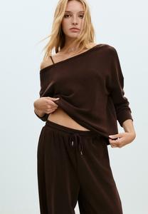 Толстовка Stradivarius SOFT-TOUCH EXPOSED SHOULDER, Mottled Brown