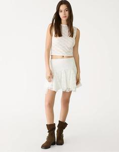 Кружевной топ Stradivarius без рукавов белого цвета