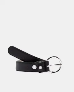 Ремень Gianni Chiarini с минималистичной линией Изготовлен из зернистой кожи, чёрный