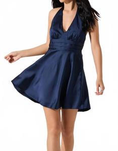 ASTR Платье Mielle темно-синего цвета