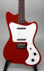 Danelectro '67 Dano Red