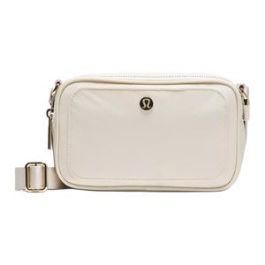 Lululemon Женская бежевая сумка через плечо из переработанного нейлона, Beige