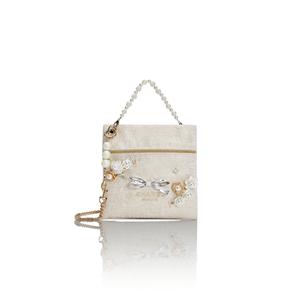 Косметички и сумки для туалетных принадлежностей унисекс CHANEL