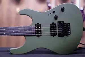 Suhr Modern Terra Ограниченная серия Темно-зеленый лесной Floyd 66058