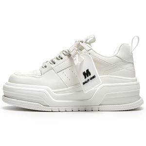 MIO Низкие женские кроссовки белого цвета