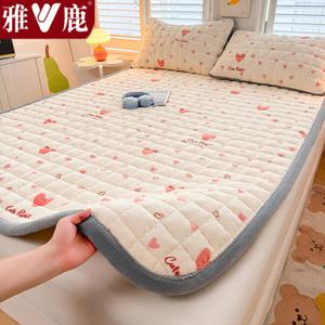 Yalu Наматрасник 150х200 см, 3 предмета (наматрасник и 2 наволочки), цвет Crystal Edge - Mattress Pad Heart Pink, мягкий и приятный к телу