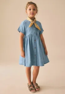 Джинсовое платье прямого кроя с короткими рукавами и пуговицами. Next, Blue