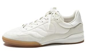 Низкие повседневные туфли женские белые CHANEL