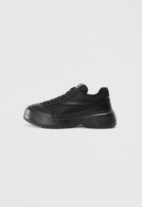 Кроссовки Emporio Armani Trainers, Black