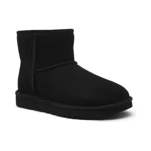Ботинки кожаные UGG Classic Mini II, черный