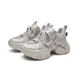 Легкие низкие кроссовки D FUSE SCANDINAVIA на массивной подошве для женщин D:FUSE SCANDINAVIA, Silver