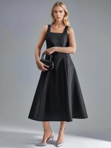 Hiccup Платье в черном цвете